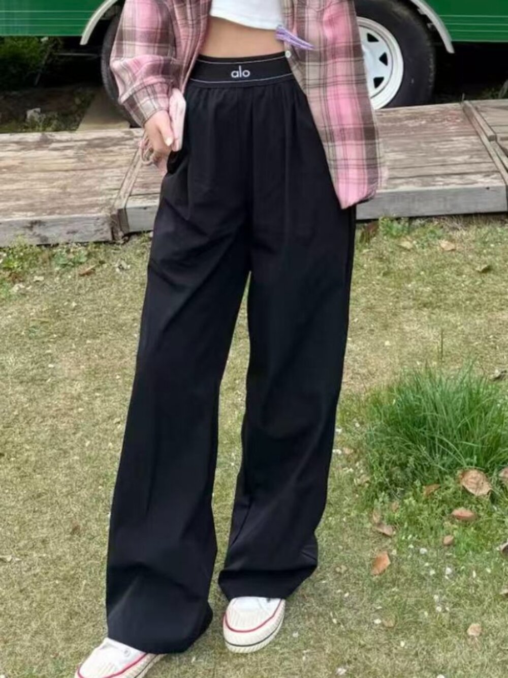 NWT✨ALO Yoga Suit Up Trousers Black Minimalist Chic